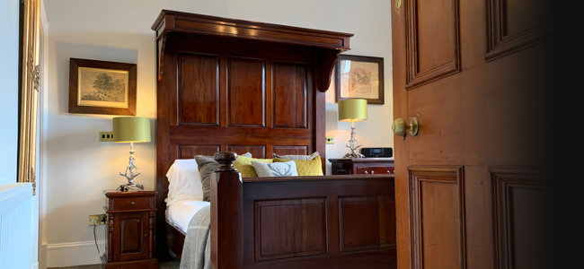 23 Mayfield Edinburgh Accommodation Premier Colonial Room